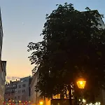 Daire New Luxury 3 At Rathausplatz