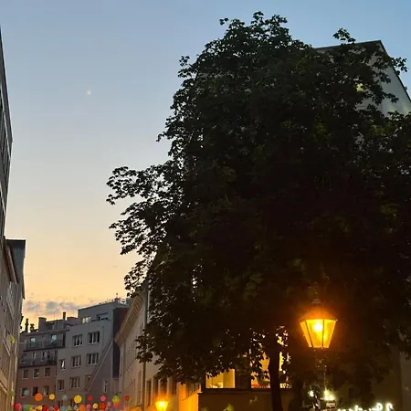 Appartamento Goldenkey-Suites - Luxury Suite 'Leopold Mozart' - 3 Rooms - Air Conditioning - Prime Location Rathausplatz Augsburg