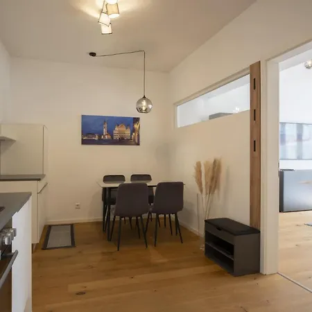 Goldenkey-suites - Luxury 'leopold Mozart' - 3 - Air Conditioning - Prime Location Rathausplatz 아파트 아우크스부르크