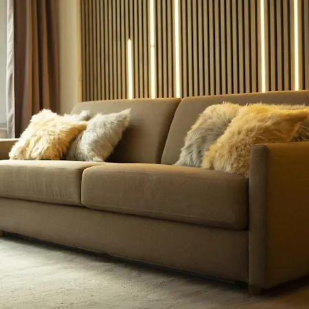 Апартаменты Goldenkey-Suites - Luxury Suite 'Leopold Mozart' - 3 Rooms - Air Conditioning - Prime Location Rathausplatz Augsburg *