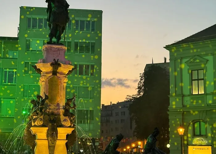 New Luxury 3 At Rathausplatz *